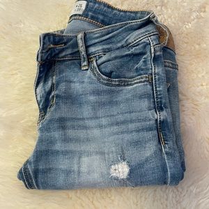Hollister Co. Skinny ripped jeans